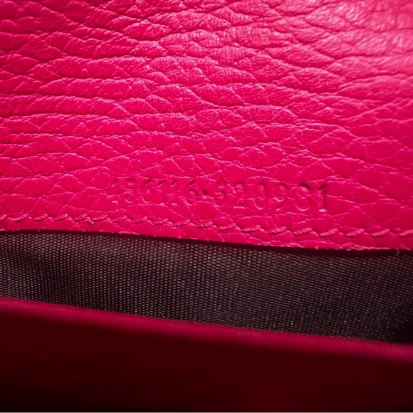 Gucci GG Marmont Calfskin Pebbled Leather Hot Pink Barbie Continental Wallet - Picture 12 of 15